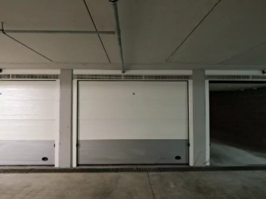 Immagine 1 di Garage in vendita  in Via Gaffurio a Lodi
