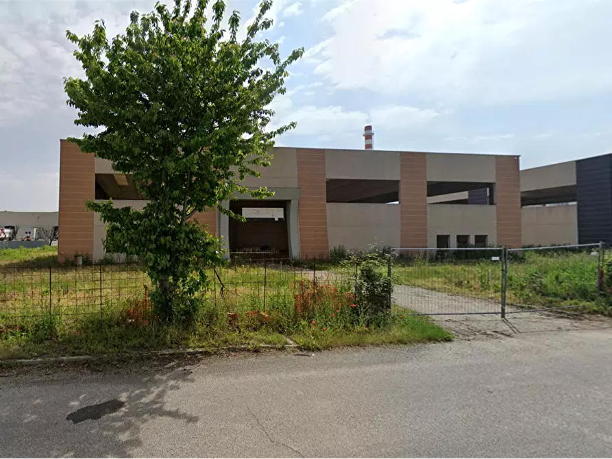Immagine 5 di Capannone industriale in vendita  in Via Strada Privata Archimede a Rivanazzano