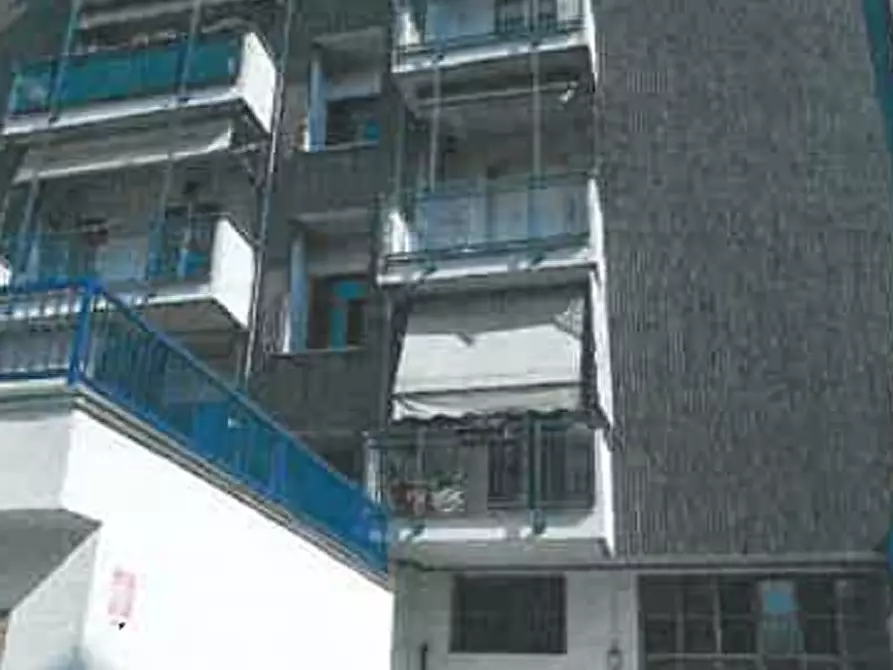 Immagine 2 di Magazzino in vendita  in Via Giuseppe Mazzini a Cassina De' Pecchi