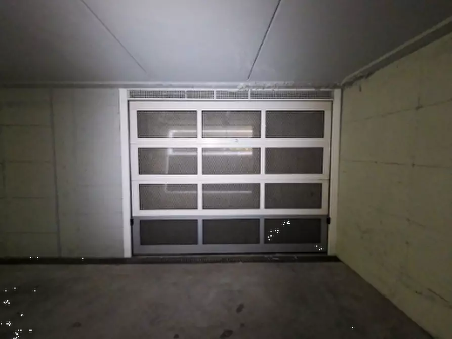 Immagine 11 di Garage in vendita  in Via Gaffurio a Lodi