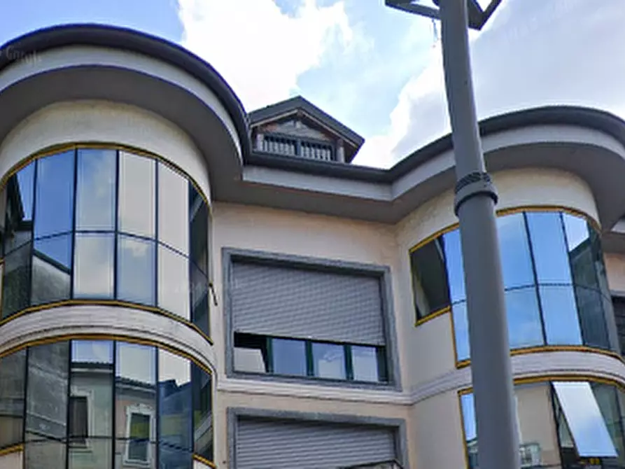 Immagine 4 di Appartamento in vendita  in  Via Camillo Benso Conte di Cavour a Cesano Maderno