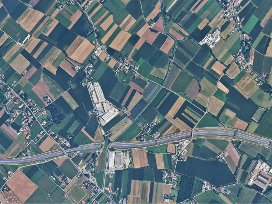 Immagine 21 di Casa indipendente in vendita  in Via Luigi Pastro a Volpago Del Montello