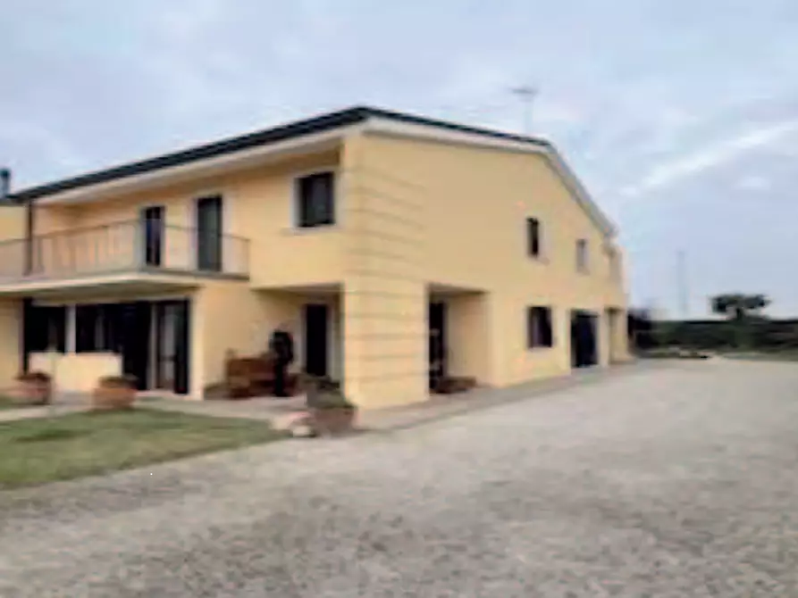 Immagine 4 di Porzione di casa in vendita  in Via Monsignor Carlo Liviero a Agna