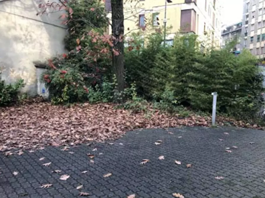 Immagine 5 di Laboratorio in vendita  in Via Giambattista Bodoni a Milano