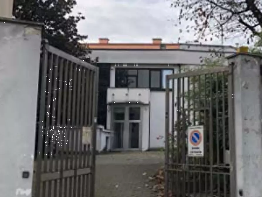 Immagine 14 di Laboratorio in vendita  in Via Giambattista Bodoni a Milano