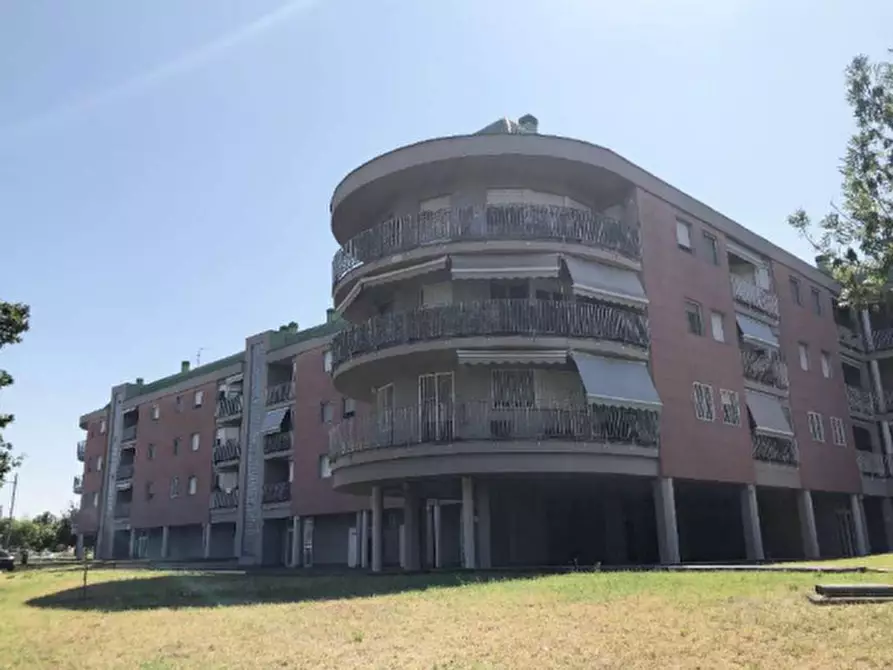 Immagine 1 di Appartamento in vendita  in Piazza dei Popoli a Pioltello