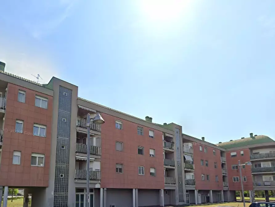 Immagine 10 di Appartamento in vendita  in Piazza dei Popoli a Pioltello