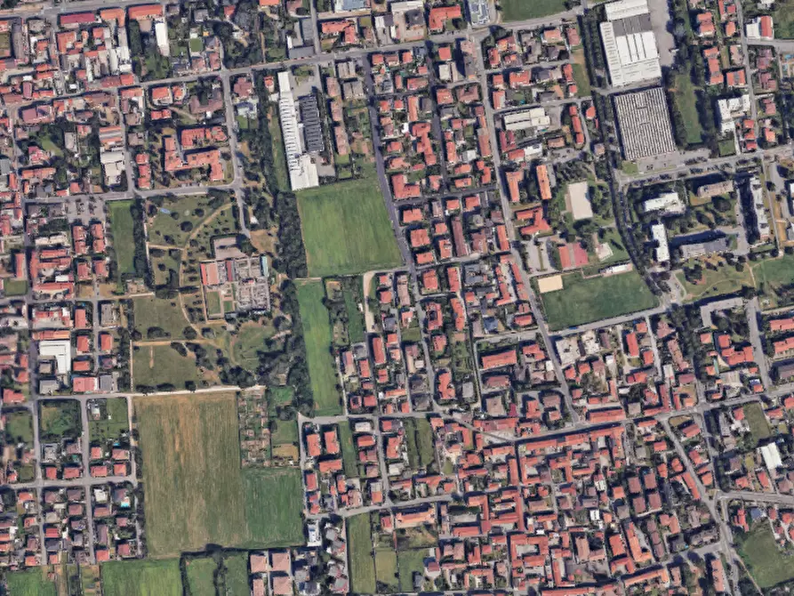 Immagine 5 di Garage in vendita  in Via Pirandello a Seregno