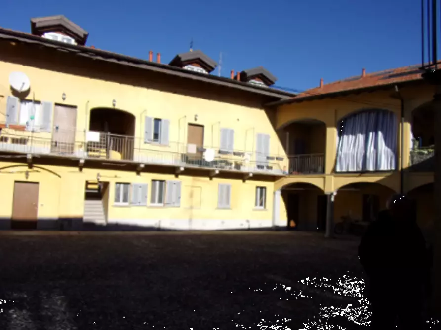 Immagine 7 di Appartamento in vendita  in Via Roma a Samarate