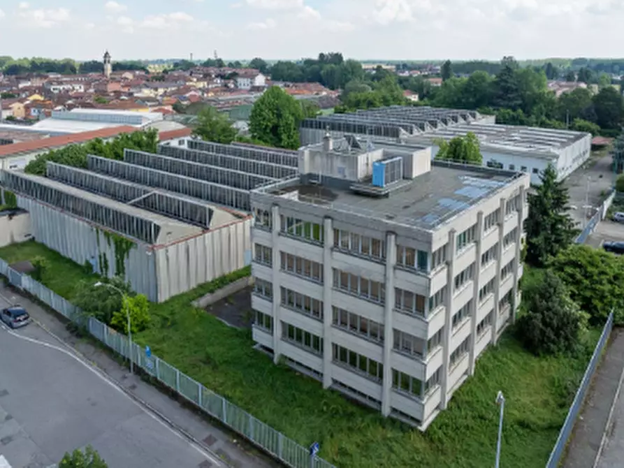 Immagine 2 di Capannone industriale in vendita  in Via Isonzo a Lacchiarella