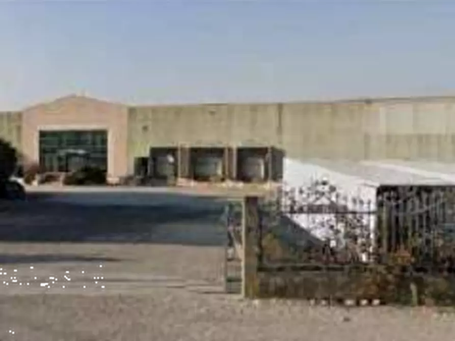 Immagine 2 di Capannone industriale in vendita  in Strada La Rizza a Villafranca Di Verona