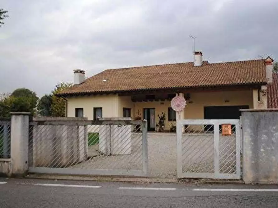 Immagine 2 di Casa indipendente in vendita  in Via Ca' Vico a Rossano Veneto