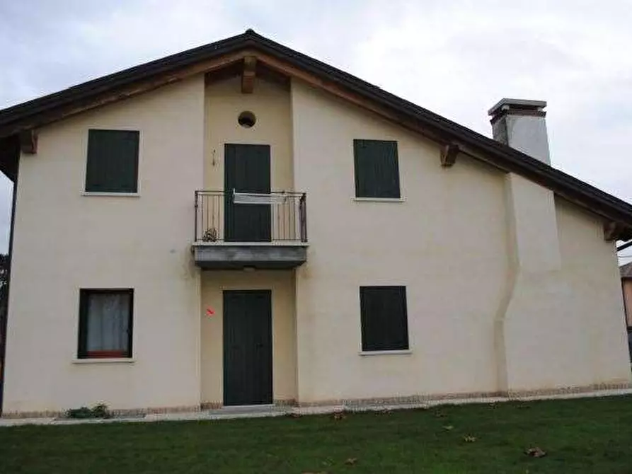 Immagine 4 di Casa indipendente in vendita  in Via Ca' Vico a Rossano Veneto