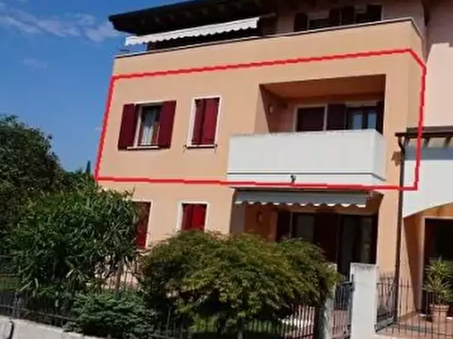 Immagine 2 di Appartamento in vendita  in Via Tenente Zanon  a Rossano Veneto