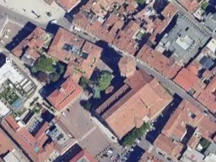 Immagine 15 di Negozio in vendita  in Via Vittorio Veneto a Udine