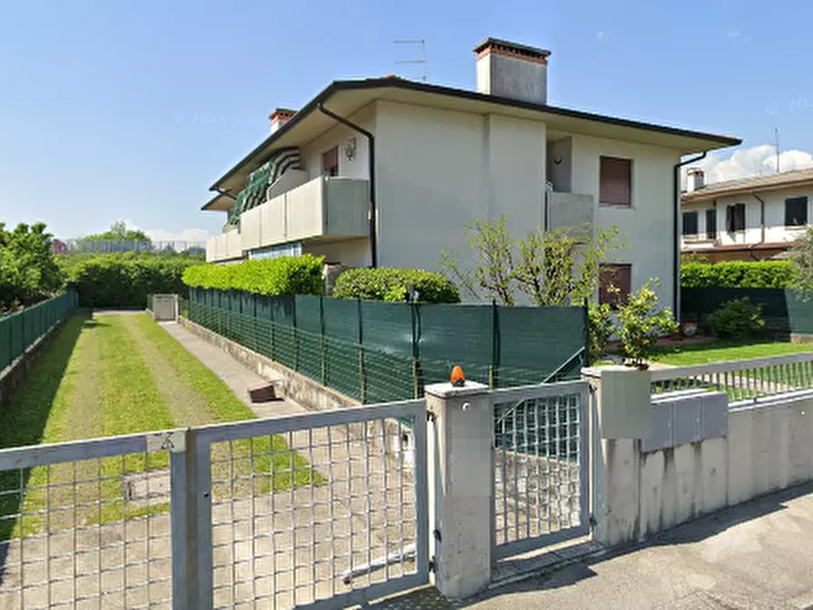 Immagine 13 di Appartamento in vendita  in Via Domenico Cimarosa a Romano D'ezzelino