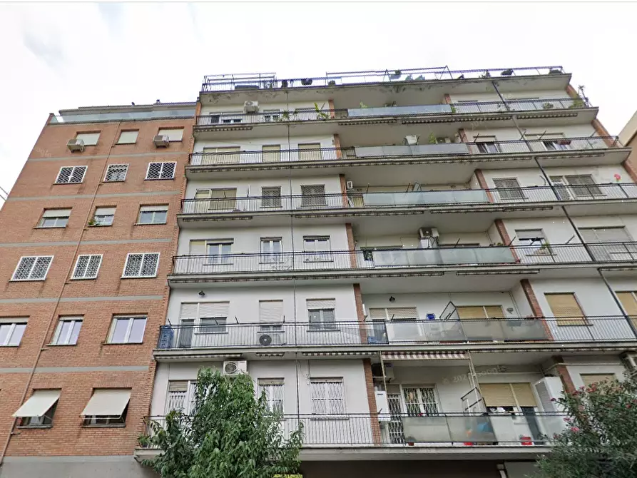 Immagine 1 di Appartamento in vendita  in Via Tiberio Imperatore a Roma