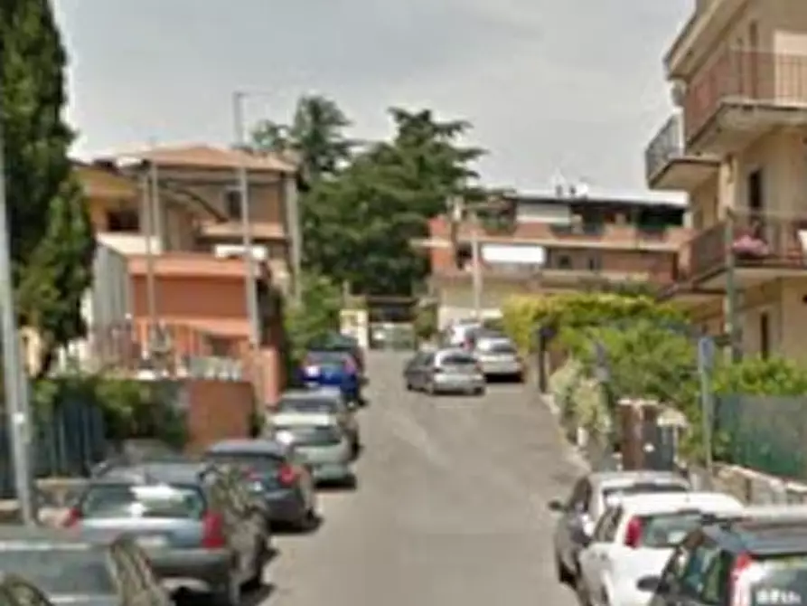 Immagine 7 di Stabile in vendita  in Via Dionisio a Roma