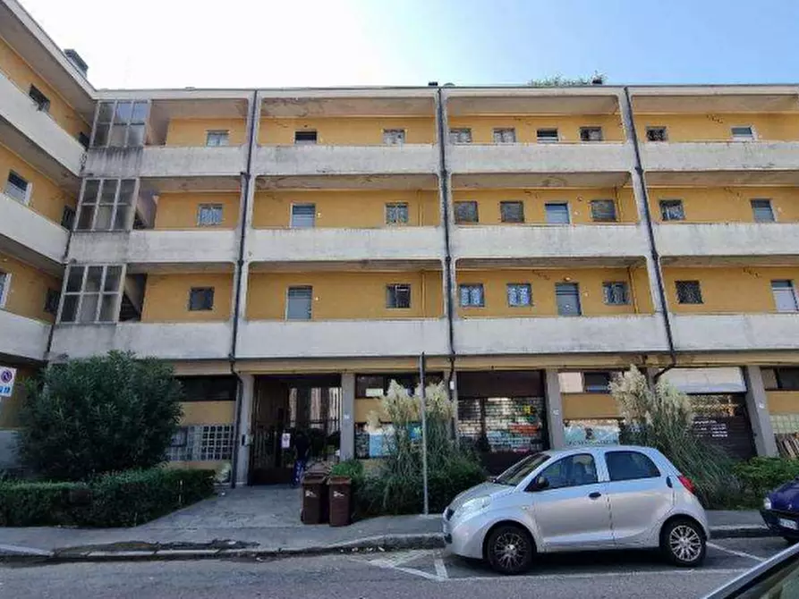 Immagine 1 di Appartamento in vendita  in Piazza Raoul Achilli a Legnano