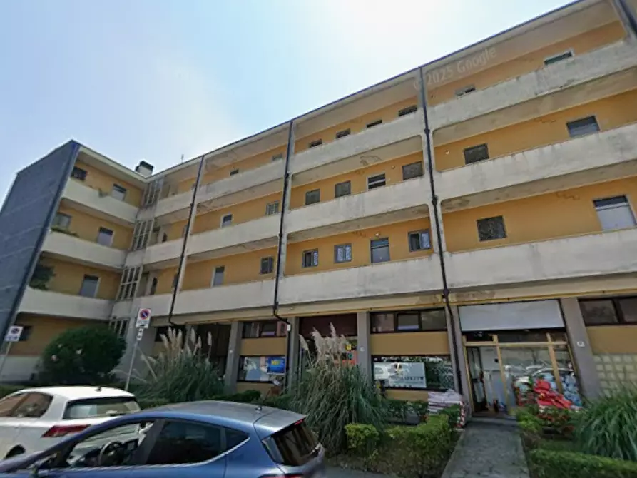 Immagine 4 di Appartamento in vendita  in Piazza Raoul Achilli a Legnano