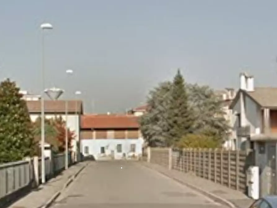 Immagine 4 di Garage in vendita  in Via Dott. Fausto Scaccabarozzi  a Ornago