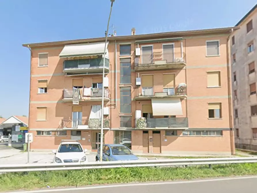 Immagine 4 di Appartamento in vendita  in Via Battisti  a Cornate D'adda