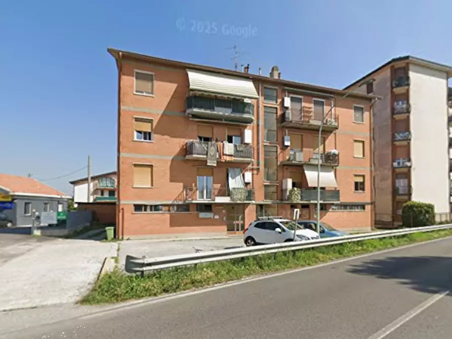Immagine 5 di Appartamento in vendita  in Via Battisti  a Cornate D'adda
