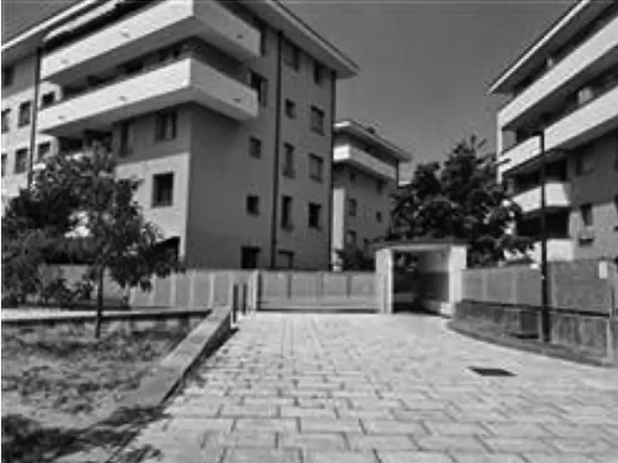 Immagine 3 di Appartamento in vendita  in Via Dante a Brugherio