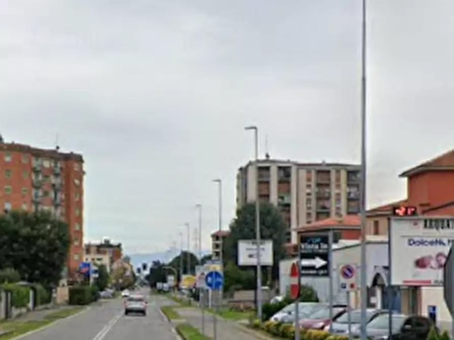 Immagine 3 di Garage in vendita  in Via Dante a Brugherio