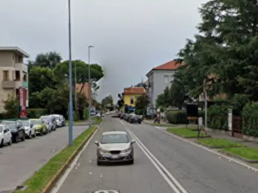 Immagine 4 di Garage in vendita  in Via Dante a Brugherio