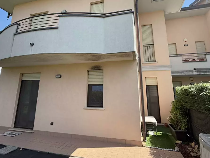 Immagine 2 di Appartamento in vendita  in Via Luigi Pirandello a Dairago