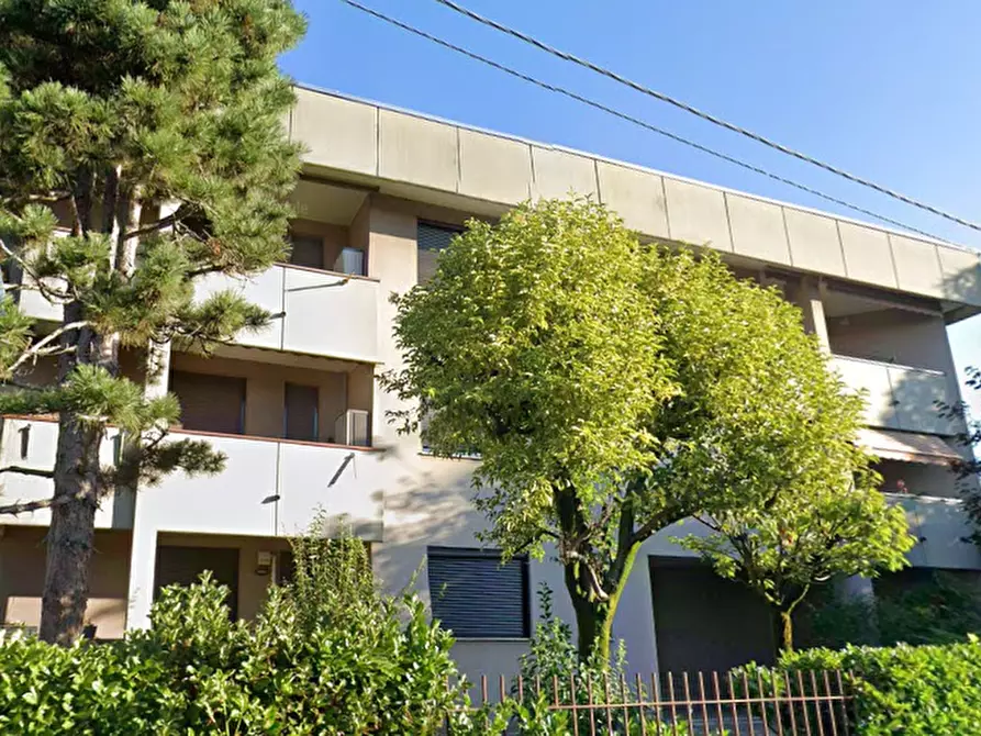 Immagine 10 di Appartamento in vendita  in Viale Lombardia  a Legnano