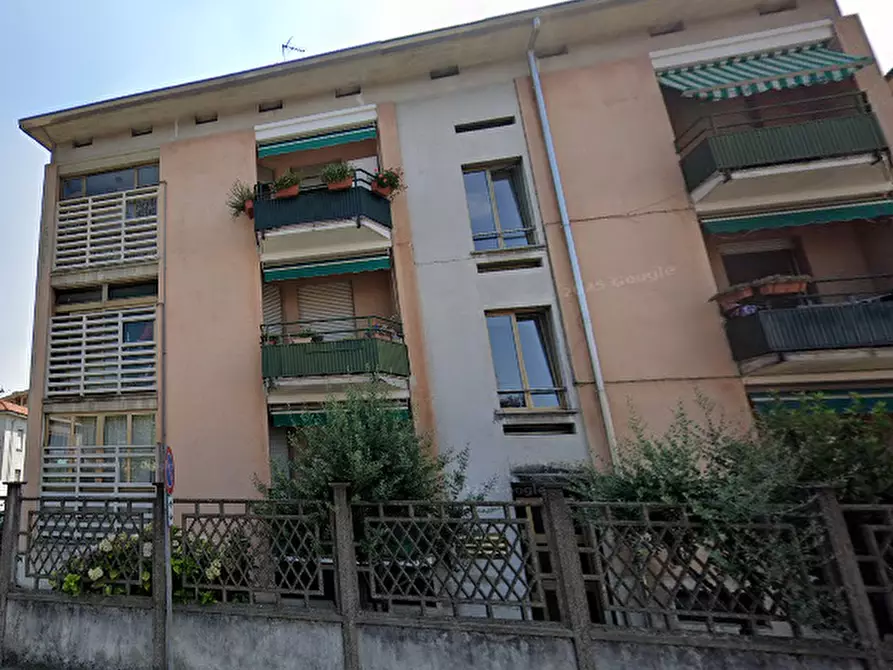 Immagine 16 di Appartamento in vendita  in Via Padre Luigi Sampietro a Saronno