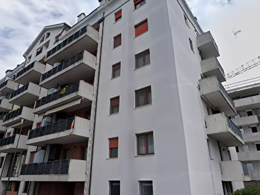 Immagine 8 di Appartamento in vendita  in Via E. Forlanini a Padova