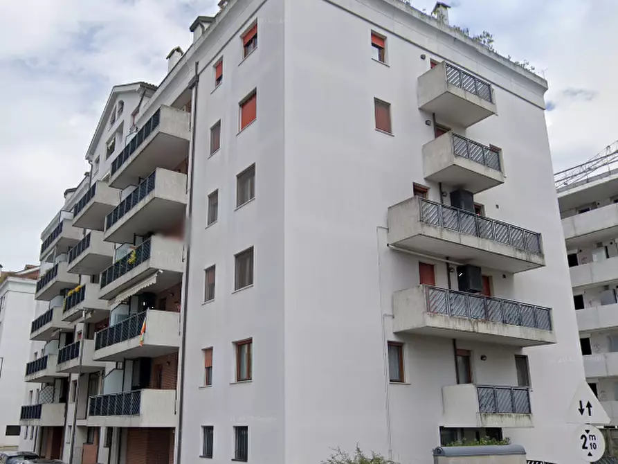 Immagine 12 di Appartamento in vendita  in Via E. Forlanini a Padova
