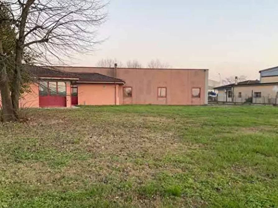Immagine 7 di Capannone industriale in vendita  in Via del Lavoro  a Curtatone