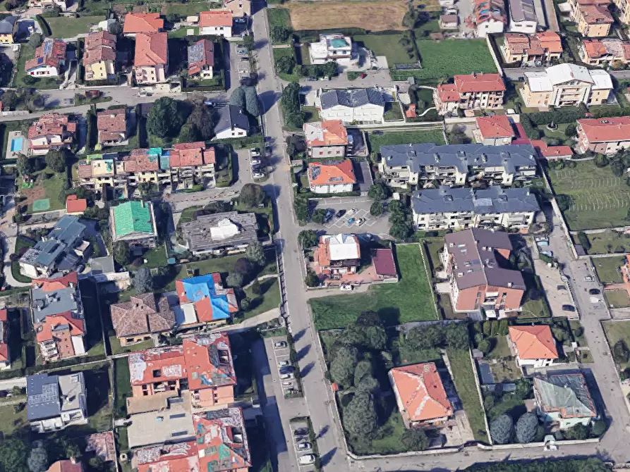 Immagine 9 di Appartamento in vendita  in Via Vincenzo Bellini a Turate