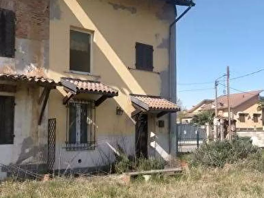 Immagine 1 di Villetta a schiera in vendita  in Via Regione Rinalda a Castelnovetto