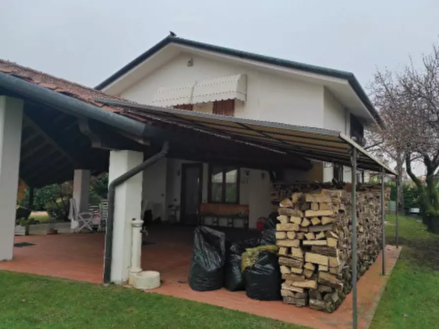 Immagine 9 di Villa in vendita  in Via Giuseppe Verdi a Asolo