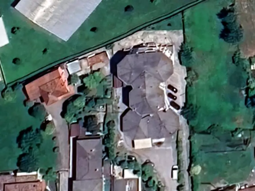 Immagine 16 di Negozio in vendita  in Via della Chiesa a Prata Di Pordenone