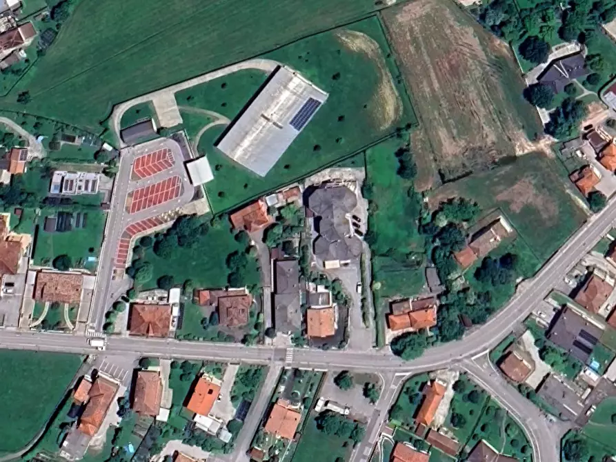 Immagine 18 di Negozio in vendita  in Via della Chiesa a Prata Di Pordenone