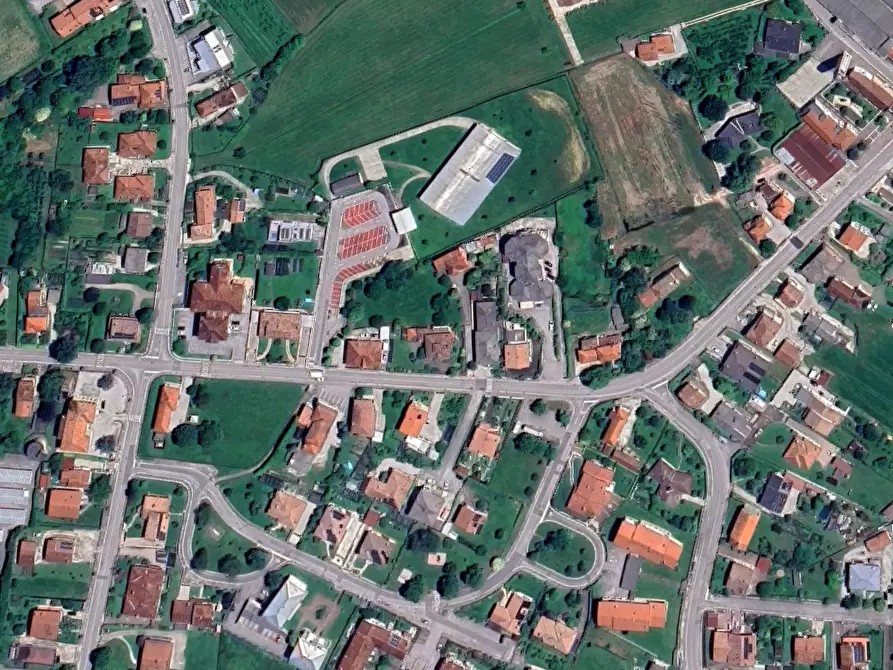 Immagine 19 di Negozio in vendita  in Via della Chiesa a Prata Di Pordenone