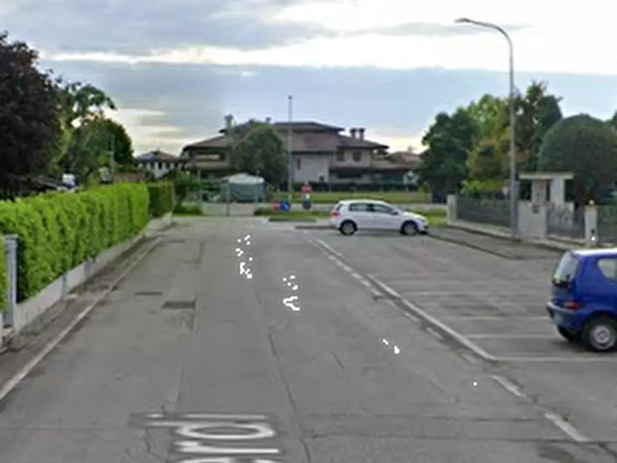 Immagine 11 di Villa in vendita  in Via Giuseppe Verdi a Asolo