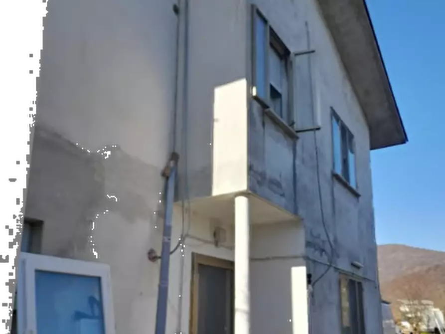 Immagine 1 di Casa indipendente in vendita  in Via Giuseppe Garibaldi a Travesio