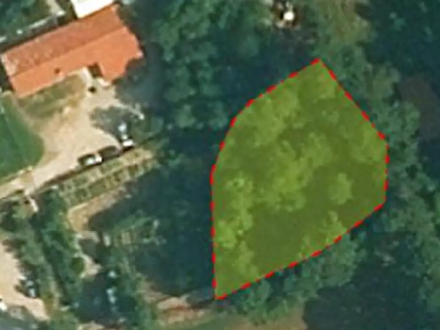 Immagine 1 di Magazzino in vendita  in Viale Verdi a Carenno