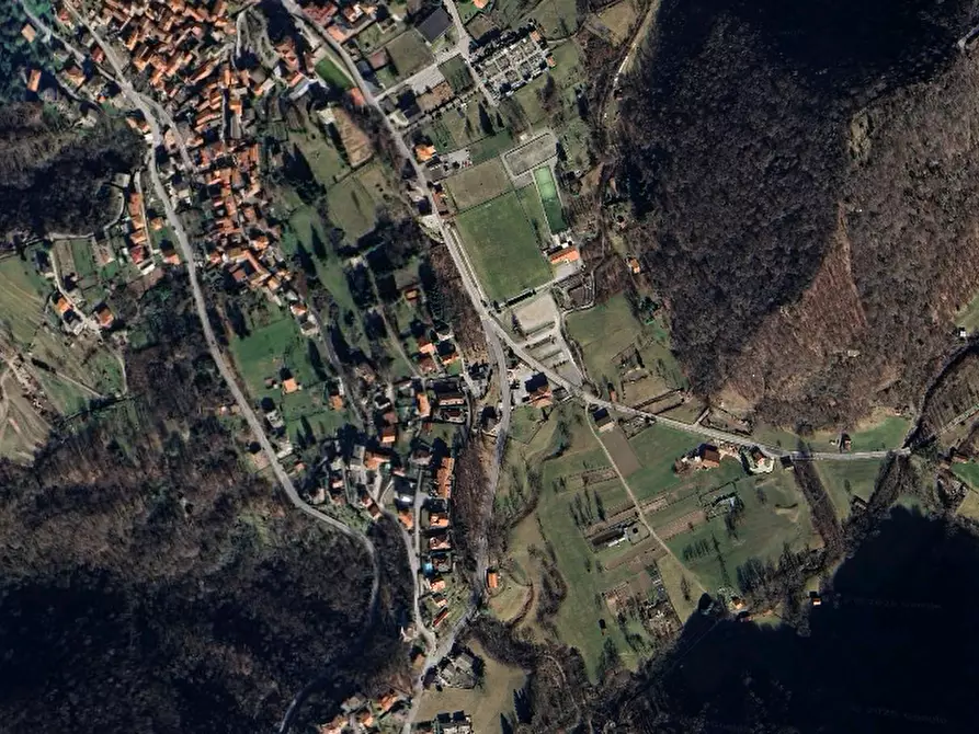 Immagine 5 di Magazzino in vendita  in Viale Verdi a Carenno