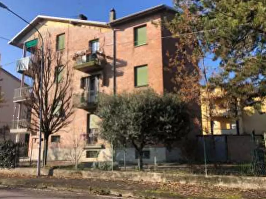 Immagine 5 di Appartamento in vendita  in Via Cella all'Oldo a Reggio Nell'emilia