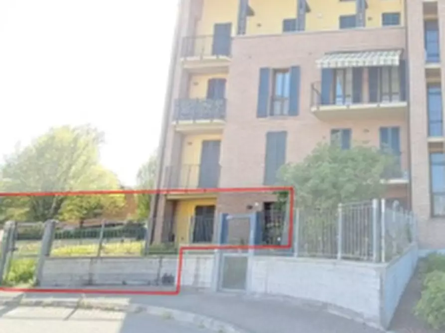 Immagine 3 di Appartamento in vendita  in Via Mario Sironi  a Reggio Nell'emilia