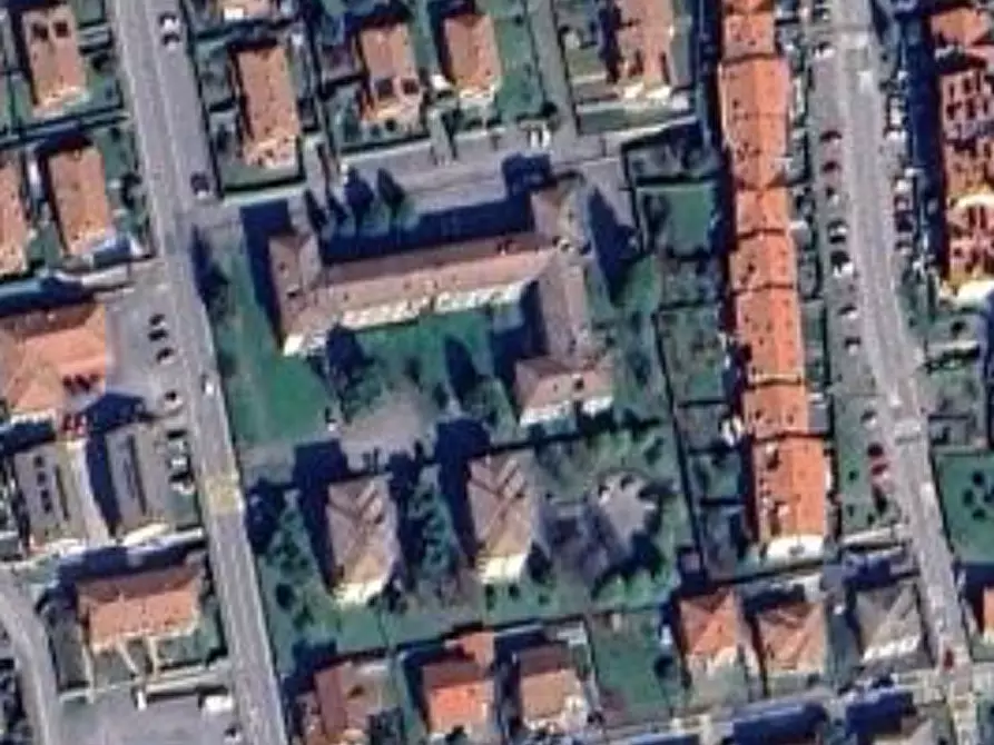 Immagine 2 di Garage in vendita  in via Peter Paul Rubens a Brembate Di Sopra