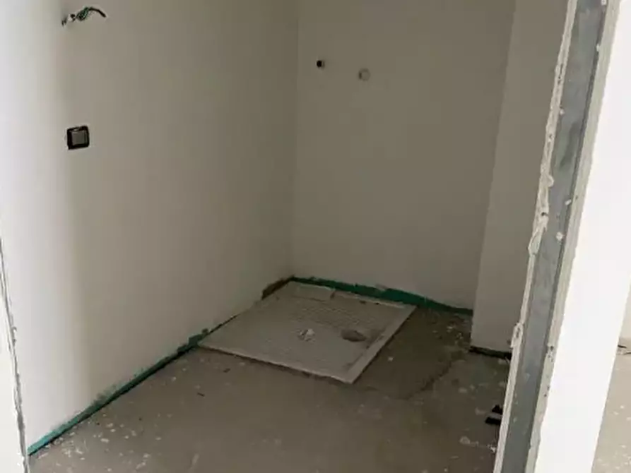 Immagine 11 di Stabile in vendita  in Via Guglielmo Marconi  a Verdello